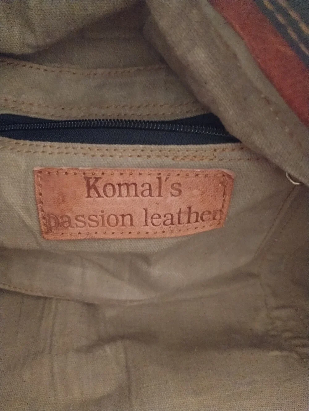 Komalas LeatherMens Duffle Bag With Shoulder Strap Sz 11 By 22